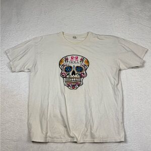 Women’s Graphic Skull T-Shirt in Cream